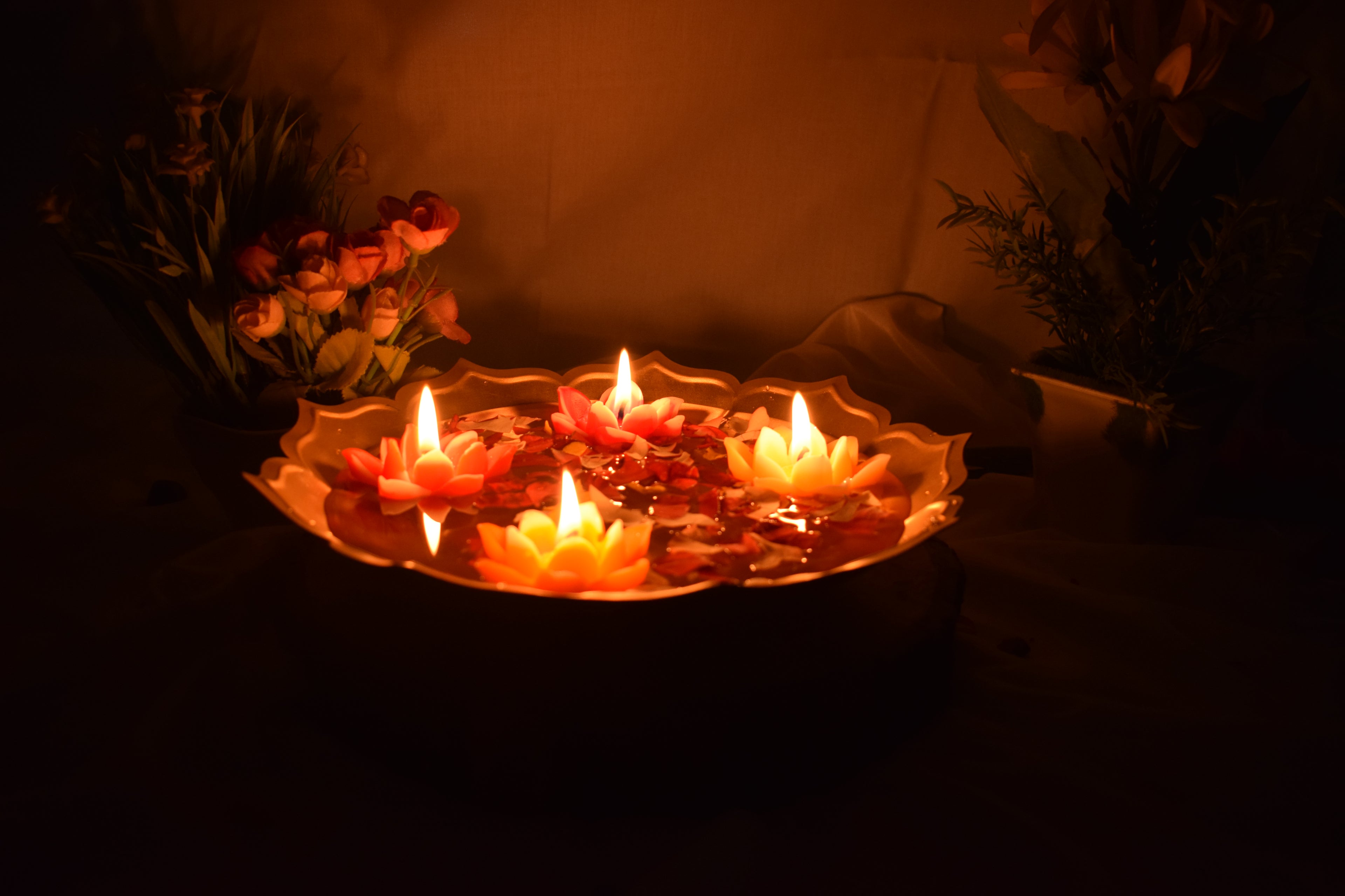 Floating Lotus Candles